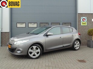 Renault Mégane 1.6 Dynamique 5 drs / Leer / ECC / 2009 /