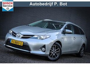 Toyota AURIS Touring Sports 1.8 Hybrid Now / Cruise control .