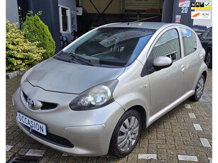 Toyota Aygo 1.0-12V +