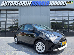 Toyota Aygo 1.0 VVT-i x-play NL.Auto/Camera/Carplay/Led/Airco/5deurs/1Ste Eigenaar/Dealer Onderhouden