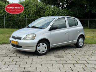 Toyota Yaris 1.0-16V VVT-i Luna 5 deurs Airco Nieuwe APK!