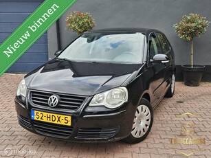 Volkswagen Polo 1.2-12V Comfortline *motor tikt*