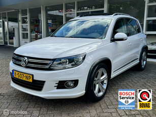 Volkswagen Tiguan 1.4 TSI R-Line Climat, Leer, Pano, Pdc, Trekhaak, LM..