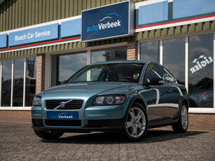 VOLVO C30 1.8 Kinetic | Climate Control | Lichtmetalen velgen | Parkeersensoren | Cruise Control | Trekhaak | Bluetooth carkit | Stuurwielbediening