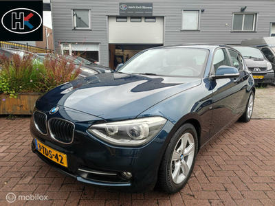 BMW 1-serie 5-deurs 116i Sport Ed Navi Airco ParkSens 1jrAPK