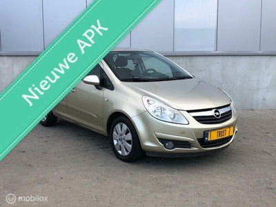 Opel Corsa 1.4-16V Business