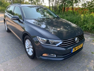 Volkswagen Passat Variant 1.4 TSI ACT Highline Business R