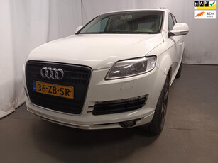 Audi Q7 4.2 FSI quattro - Leer - Zonnedak - Schade