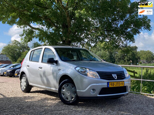 Dacia Sandero 1.2 | met 77.000 km nu € 2.450,-!!!