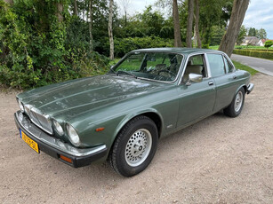 Jaguar Sovereign HE Xj12.