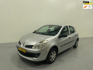 Renault Clio 1.2-16V Special Line