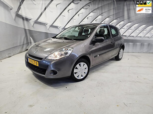 Renault Clio 1.2 Special Line airco navigatie