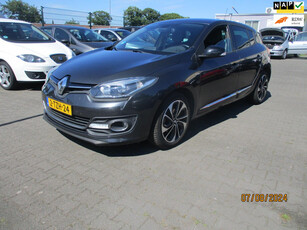 Renault Mégane Renault Mégane 1..2 TCE 5 DRS BOSE-AIIRRO-CRUIS CONTR-NAVIGATIE