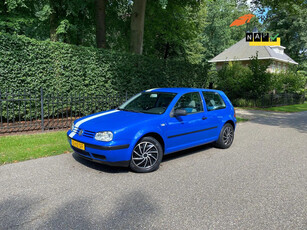 Volkswagen Golf 1.6-16V Airco, Navigatie