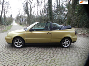 VOLKSWAGEN GOLF Cabriolet 1.8 Trendline