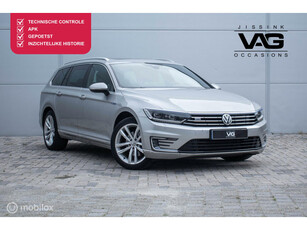 Volkswagen Passat Variant 1.4 TSI GTE Highline Pano Trekhaak Camera