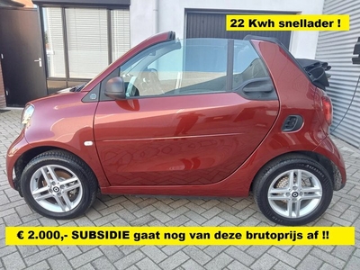 Smart fortwo cabrio EQ Comfort 22Kwh snellader Navi