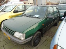 Peugeot 205 1.4 GENERATION 5 drs geen apk schuurvonst