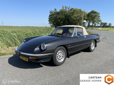 Alfa Romeo Spider 2.0