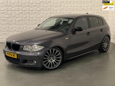 BMW 1-SERIE 120i M PAKKET AUTOMAAT LEP OP LEES TEKST