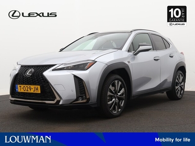 Lexus UX Benzine