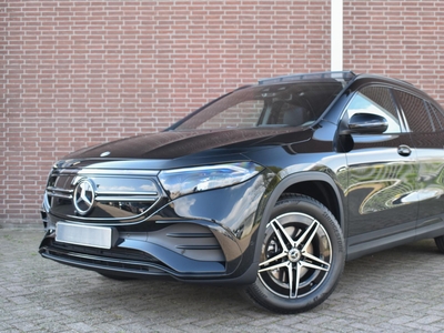 MERCEDES EQA 250 AMG Line 67 kWh / Night-Pakket / Stoelverwarming / Achteruitrijcamera / Easypack-Achterklep / Headup-Display /