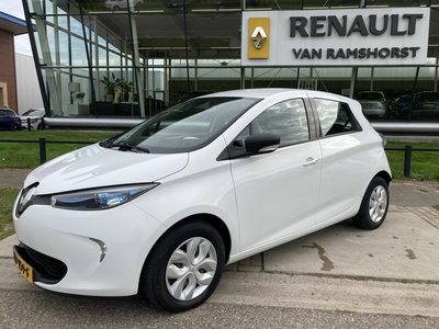 Renault ZOE E-TECH ELECTRIC R90 Life 41 kWh (KoopBatterij) / incl. BTW excl. Overheidssubsidie / Navi / Bluetooth / Climate / Cruise / Keyless entry