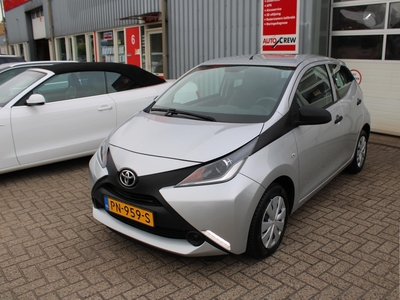 TOYOTA AYGO 1.0 VVT-i x-fun