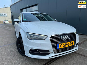 Audi A3 Sportback 1.4 e-tron PHEV Attraction - Dealer onderhouden - APK