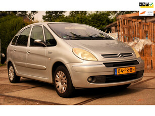 Citroen Xsara Picasso 1.8i-16V Image MET CRUISE CONTROL, AIRCO CLIMA EN MEER!