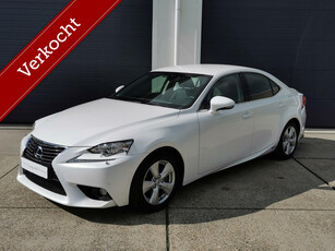 Lexus IS 300h 2.5 hybride 2014 in nieuwstaat