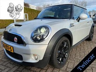 Mini COOPER S Cooper S CAMDEN 50TH ED. ECC PANO NAVI LEDER XENON HARMAN KARDON