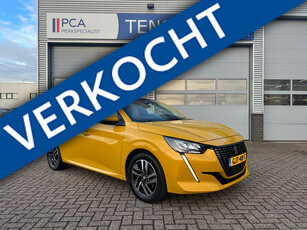 Peugeot 208 Peugeot 208 1.2 100pk Allure | Achteruitrijcamera | Panoramadak | Navigatie met Apple Car Play |