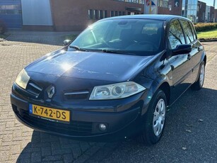 Renault Mégane 1.6-16V Business Line 5-Drs ECC Audio/CD Navigatie El. pakket Cruisecontrol ABS Colorpakket Dealeronderhoud Nw Apk!