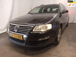 Volkswagen Passat Variant 1.6 FSI Sportline Business - Airco - Cruise - Export