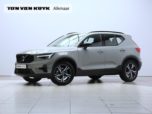 Volvo XC40 B4 197PK Automaat Plus Dark / Trekhaak / Elektr. Verst. Stoelen / Harman Kardon / Verwarmbare Voorruit / Adaptive Cruise / BLIS / 18