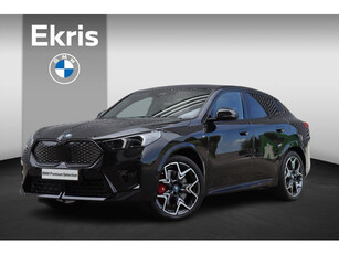 BMW iX2 xDrive30 | M Sportpakket Pro | Innovationpack | Trekhaak | Panodak | Harman Kardon | Parking Assistant Plus | Driving Assistant | Comfort Access | Head-Up | 20''LMV