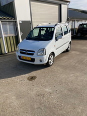 Opel Agila 1.2-16V Temptation