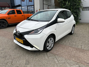 Toyota Aygo 1.0 VVT-i x-cite, AUTOMAAT , 18600 km!! , Airco, Elektr.pak.