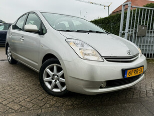 Toyota Prius 1.5 VVT-i