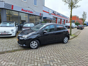 TOYOTA YARIS 1.5 HYBRID ENERGY AUTOMAAT / Navigatie / Cruise control /