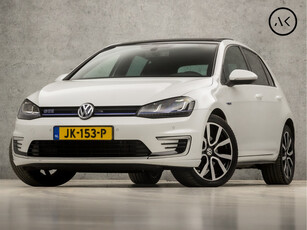 Volkswagen Golf 1.4 TSI GTE 204Pk Automaat (SCHUIFDAK, APPLE CARPLAY, NAVIGATIE, CLIMATE, GETINT GLAS, SPORTSTOELEN, ZWART HEMEL, PARKEERSENSOREN, LED KOPLAMPEN, NIEUWSTAAT)