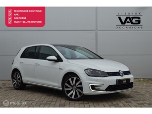 Volkswagen Golf 1.4 TSI GTE Pano Trekhaak LED Leer PDC 3e Eigenaar