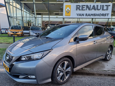 Nissan Leaf N-Connecta 40 kWh / Navi / Climate / Camera / Parkeersensoren V A / Bluetooth / Lane assist / Keyless entry / LM Velgen /