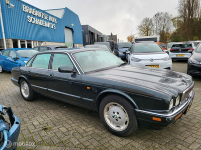 Jaguar Sovereign 3.2