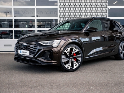 AUDI Q8 ETRON e-tron 55 quattro S Edition 115 kWh | Assistentiepakket Plus | Supersportstoelen | 360 camera | Keyless | B&O | 22