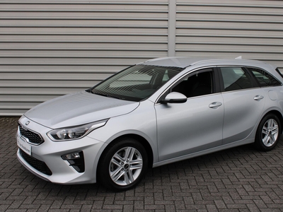 KIA CEE D Sportswagon 1.0 T-GDi DynamicLine Navigatie| Parkeer sensoren| Camera| Trekhaak| dealer onderhouden