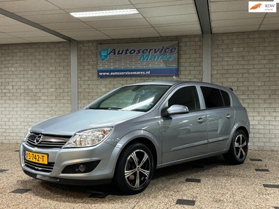 Opel Astra Benzine