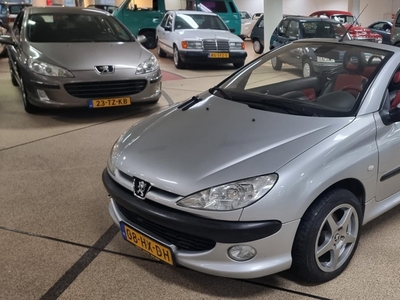 PEUGEOT 206 CC 2.0-16V nieuwe apk!! April 2025