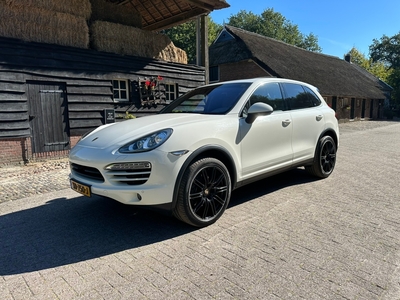 PORSCHE CAYENNE 3.0 D. Leer,navi,Panoramadak,21